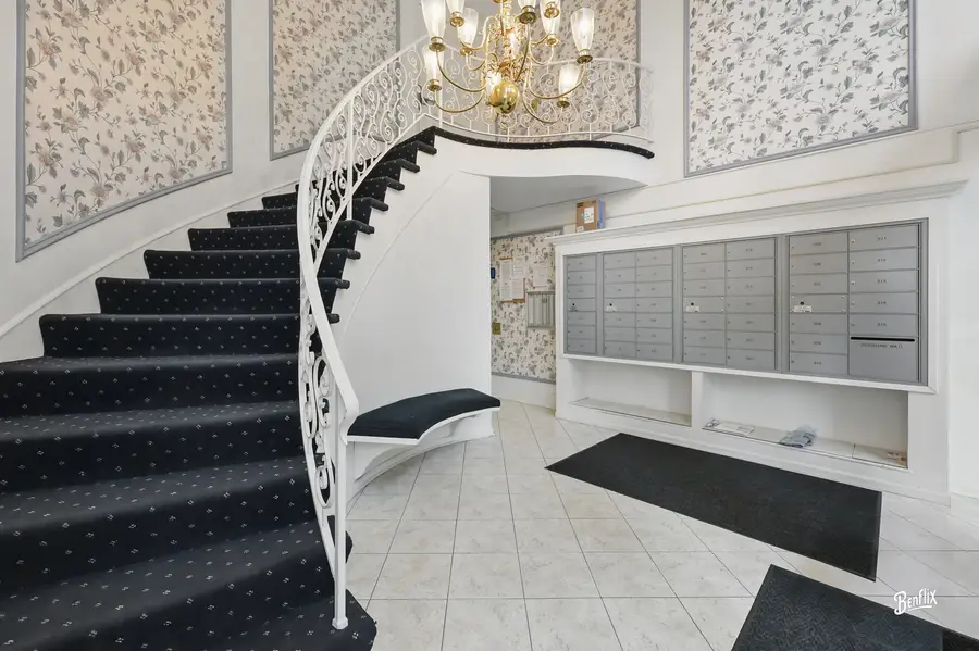 5500 Carriageway Drive #213, Rolling Meadows, IL 60008 - Image #2