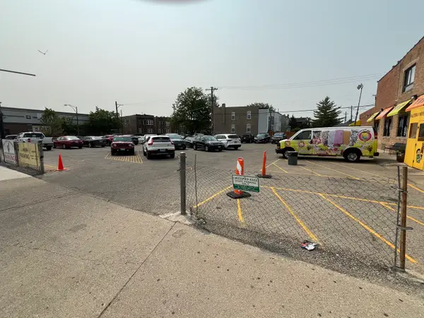 5243 W Fullerton Avenue, Chicago, IL 60639