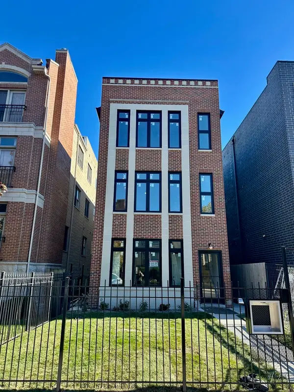 4231 S Champlain Avenue, Chicago, IL 60653