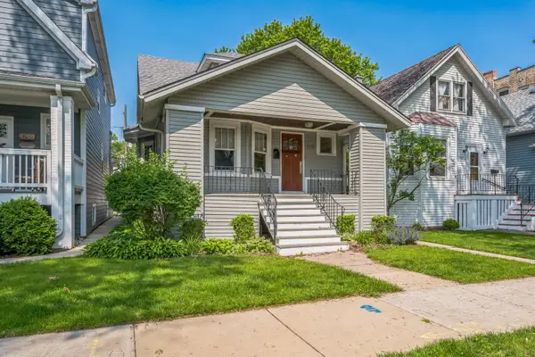 4248 N Sawyer Avenue, Chicago, IL 60618