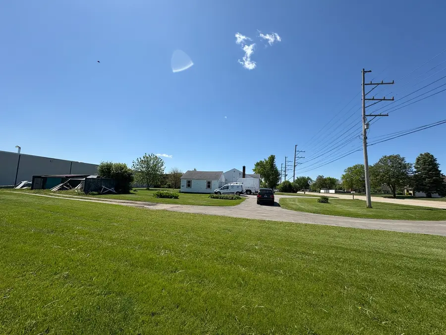 1033 S Wheeling Road, Wheeling, IL 60090 - Image #3