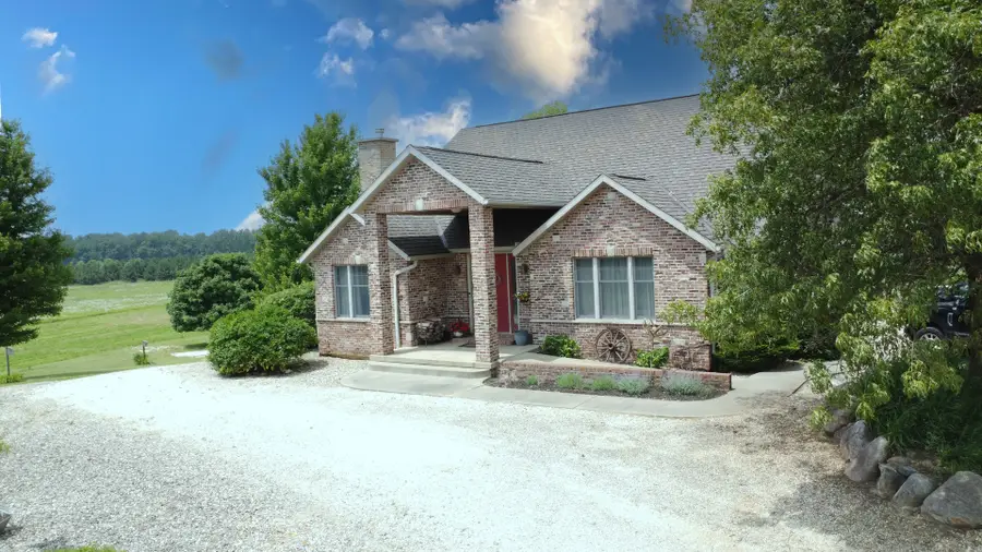 1897 N 2500 East Road, Watseka, IL 60970 - Image #3