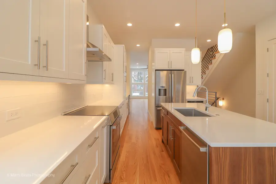 6123 S Ellis Avenue, Chicago, IL 60637 - Image #2