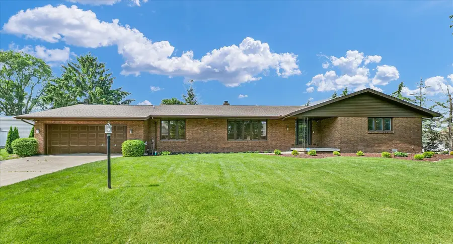 4111 Farhills Drive, Champaign, IL 61822 - #2