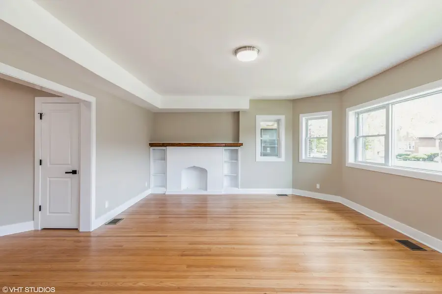 8222 S Saint Lawrence Avenue, Chicago, IL 60619 - Image #3