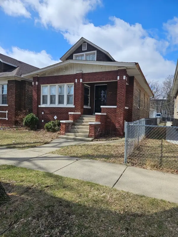 Address Withheld By Seller, Chicago, IL 60651