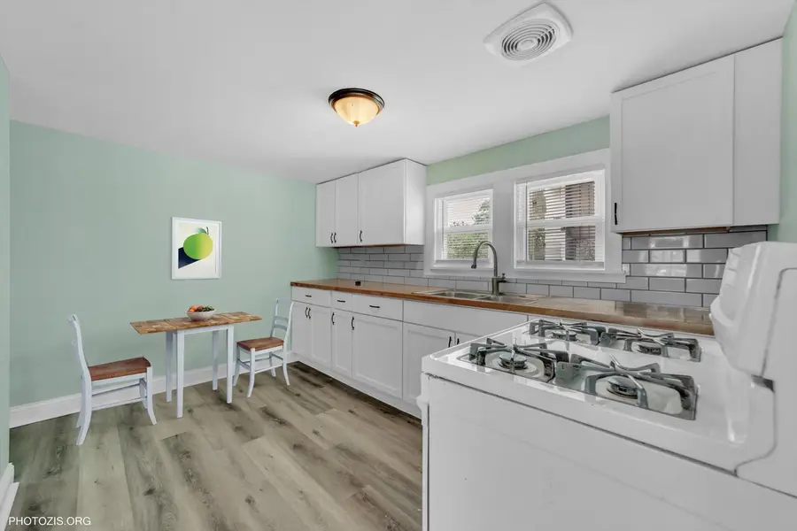 10002 S Torrence Avenue, Chicago, IL 60617 - Image #2