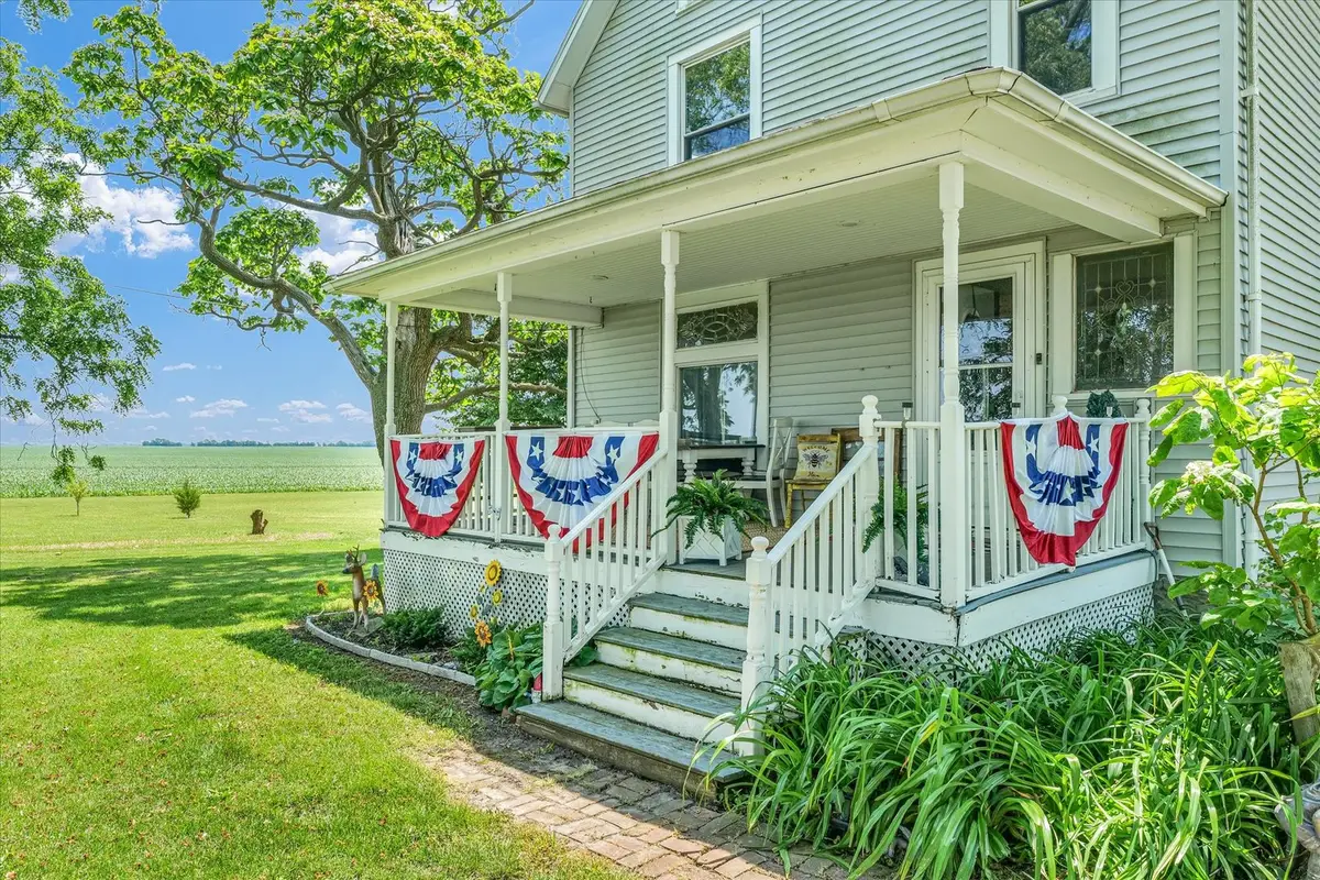 727 E 500n Road, Gibson City, IL 60936 - Image #1