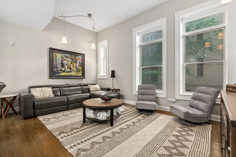 2017 W Evergreen Avenue #102, Chicago, IL 60622 - Image #3