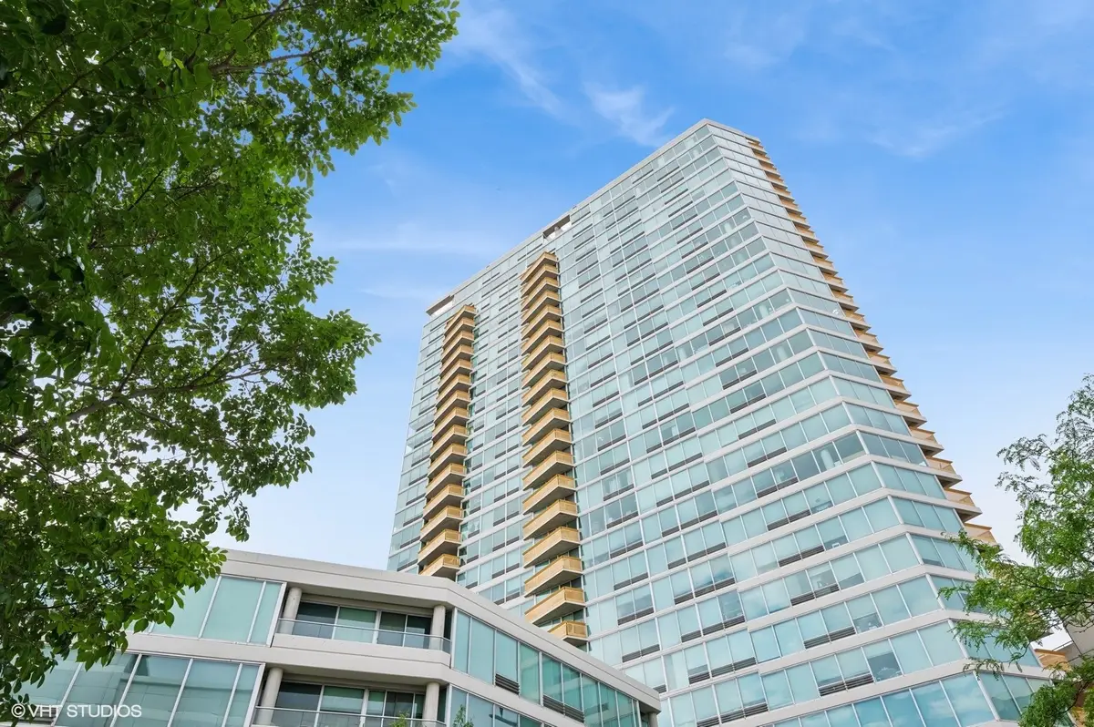 1720 Maple Avenue #2710, Evanston, IL 60201 - Image #1