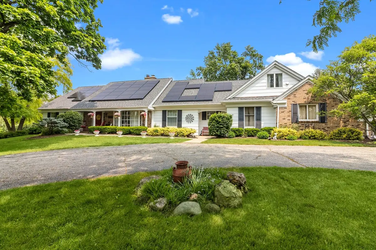 8612 Crystal Springs Road, Woodstock, IL 60098 - Image #1