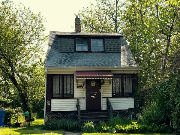 Address Withheld By Seller, Chicago, IL 60649