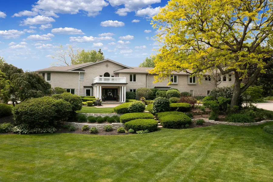 1877 Banbury Road, Inverness, IL 60067 - Image #3