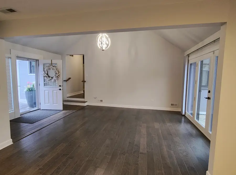 544 W 58th Place, Hinsdale, IL 60521 - Image #2