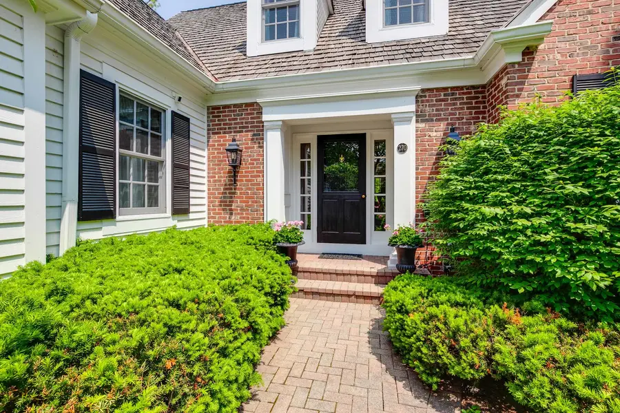 270 S South Shore Lane, Lake Forest, IL 60045 - #2