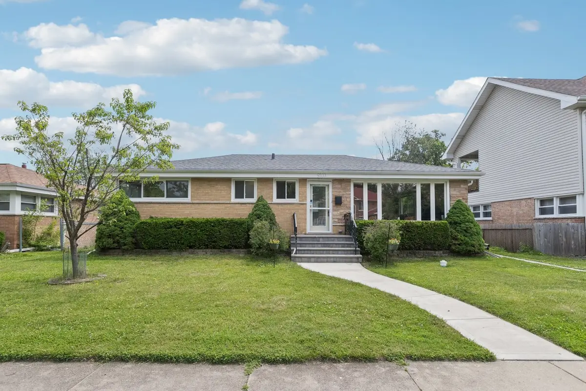 9333 Kildare Avenue, Skokie, IL 60076 - Image #1