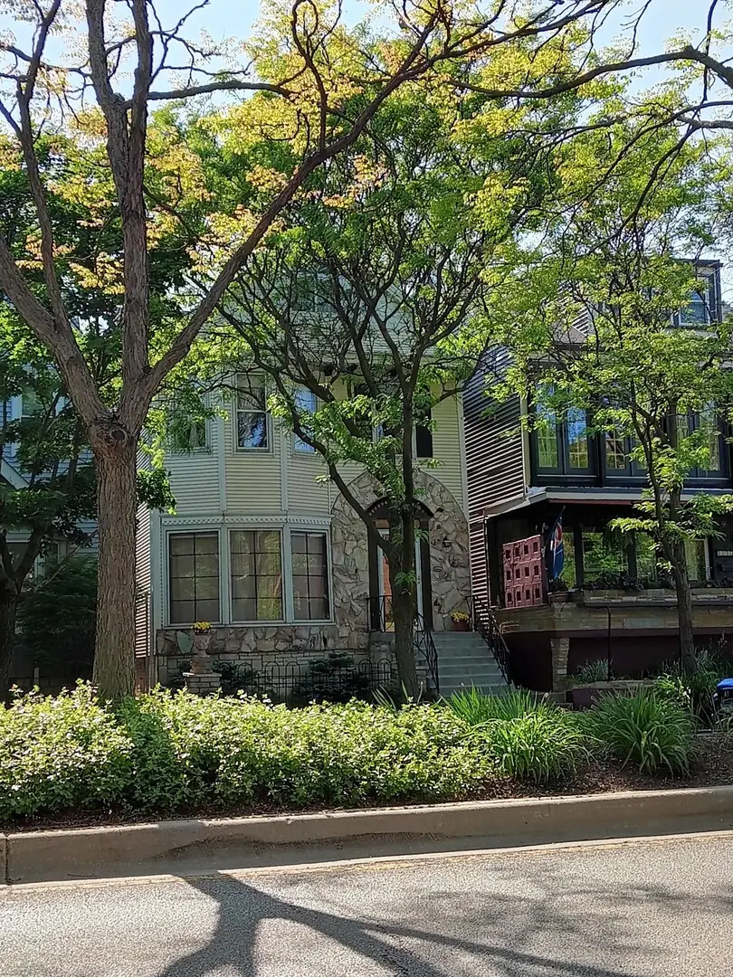 4244 N Ashland Avenue, Chicago, IL 60613 - Image #2