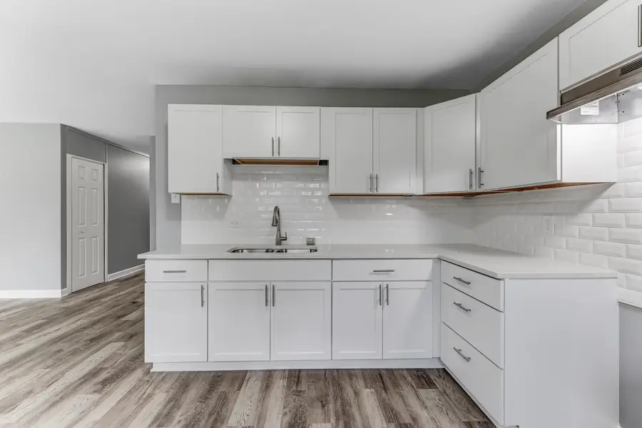 816 Sunnyside Avenue, Thornton, IL 60476 - Image #3