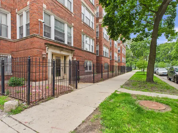 1729 E 67th Street #2E, Chicago, IL 60649