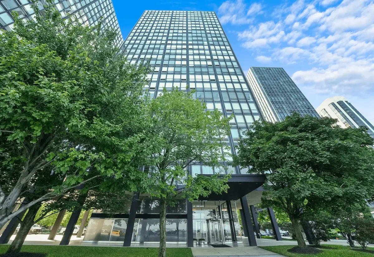 880 N Lake Shore Drive #19A, Chicago, IL 60611 - Image #1