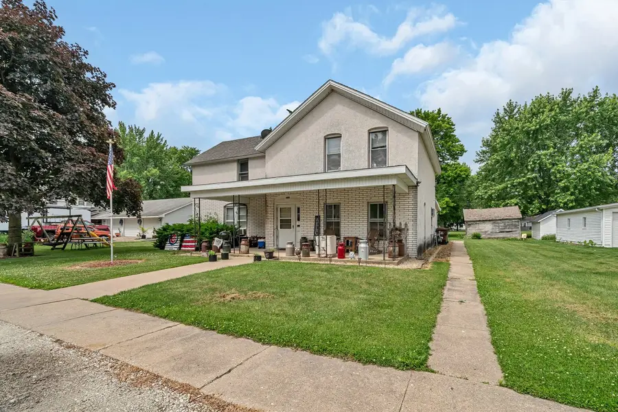 107 N Elm Street, Gardner, IL 60424 - Image #2