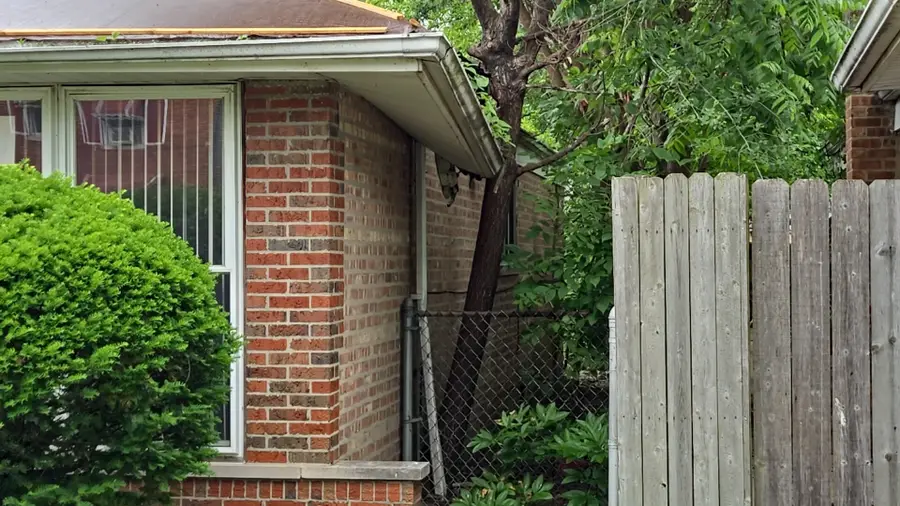 9426 S Peoria Street, Chicago, IL 60620 - Image #2