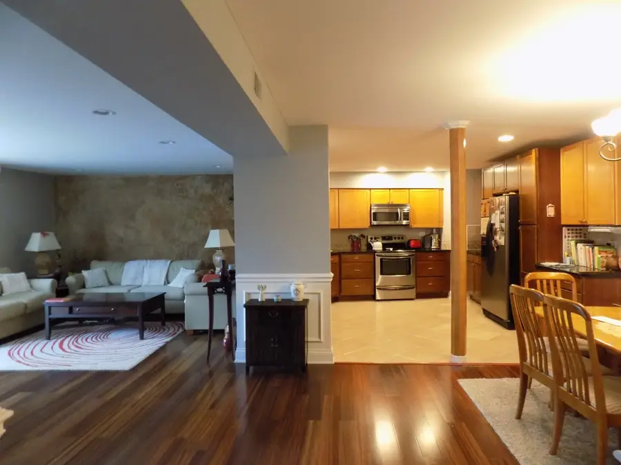 1025 S Fernandez Avenue #3M, Arlington Heights, IL 60005 - Image #3