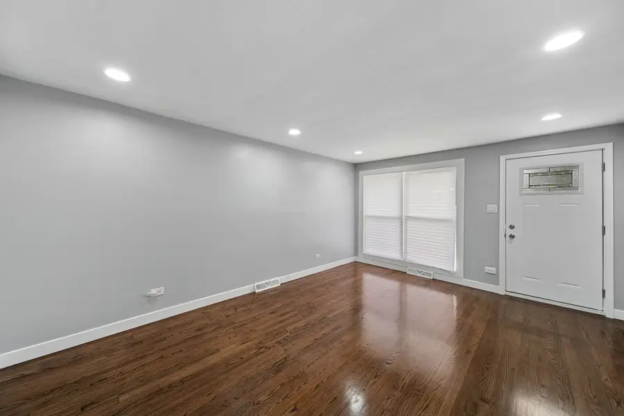 9401 S Sangamon Street, Chicago, IL 60620 - Image #2