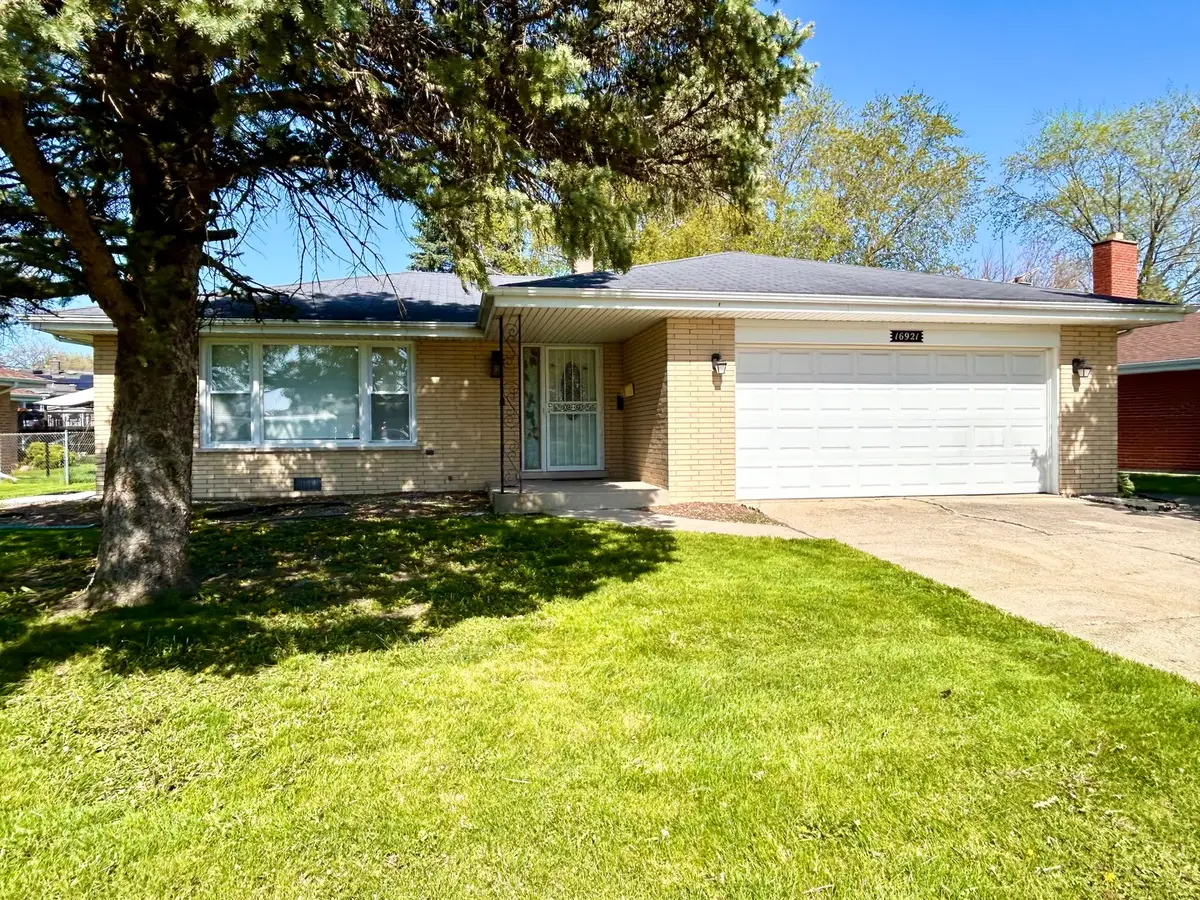 16921 S Ingleside Avenue, South Holland, IL 60473 - #1