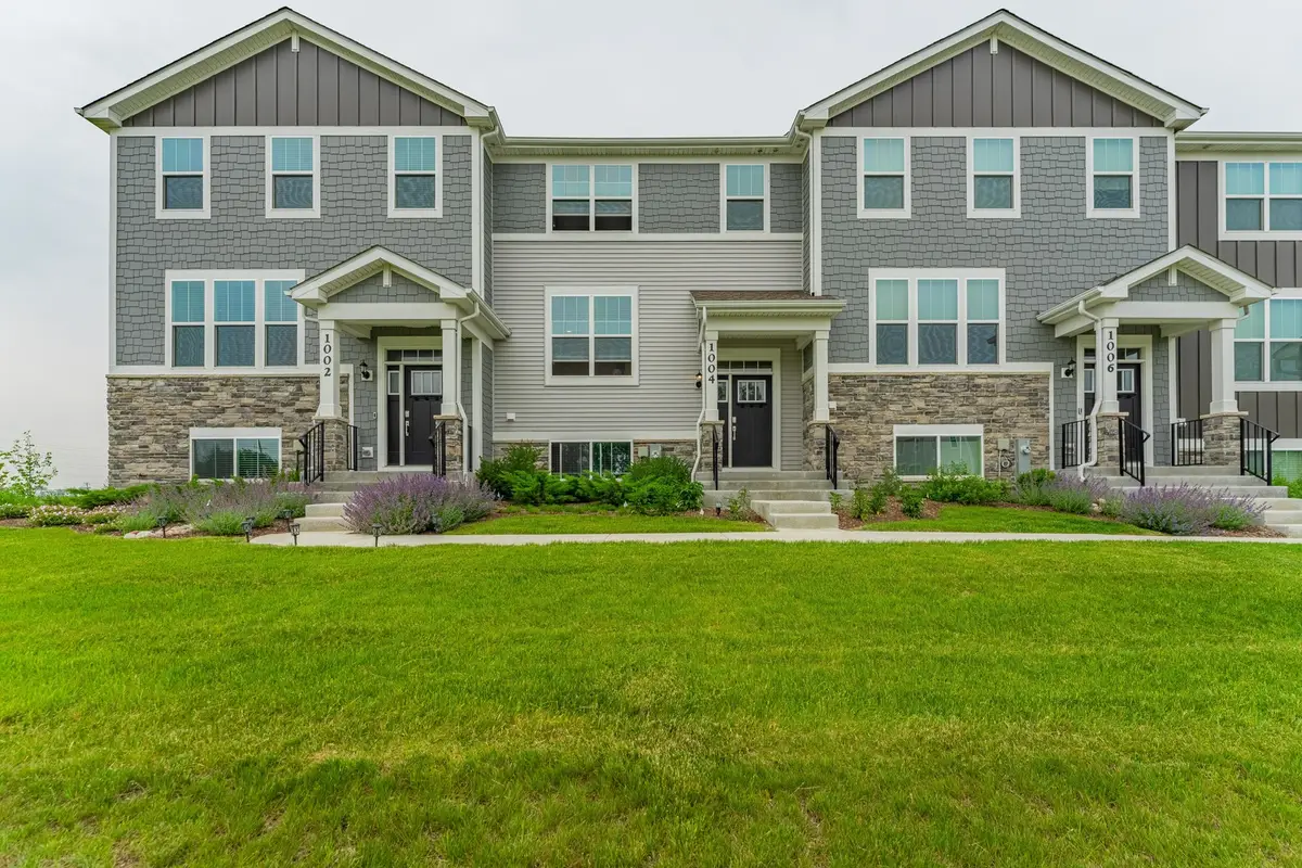 1004 Atterberg Road, South Elgin, IL 60177 - #1