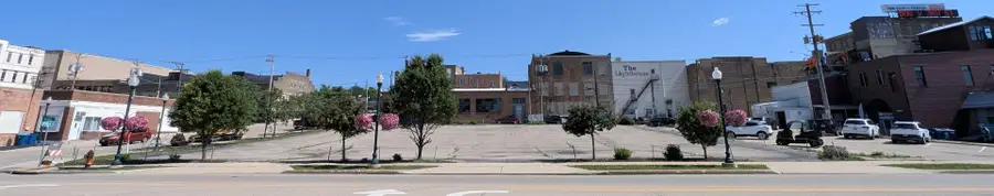 69 S Ottawa Avenue, Dixon, IL 61021 - Image #2