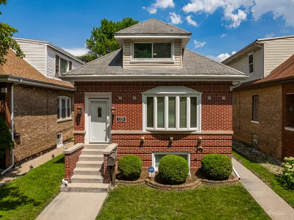 1329 Wisconsin Avenue, Berwyn, IL 60402