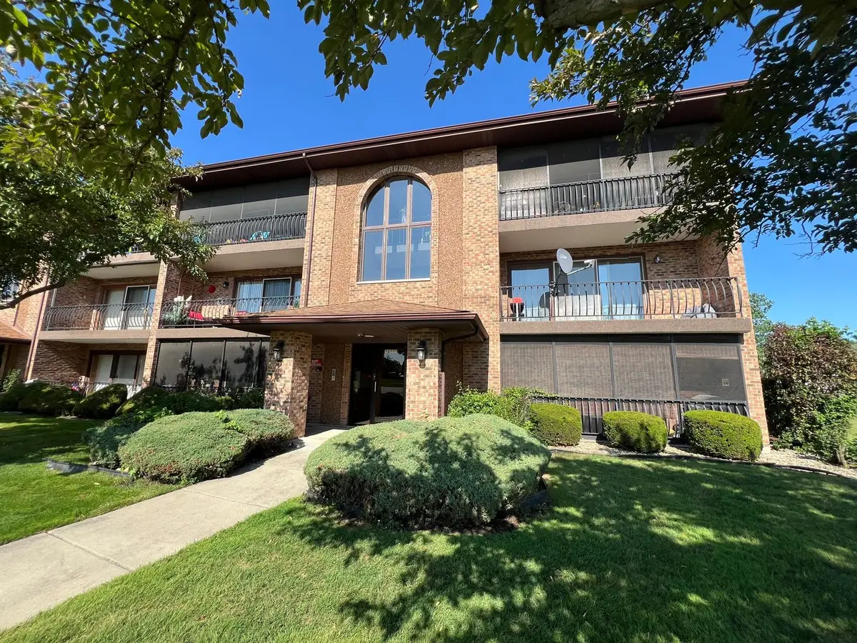 11111 Heritage Drive #2A, Palos Hills, IL 60465 - Image #1