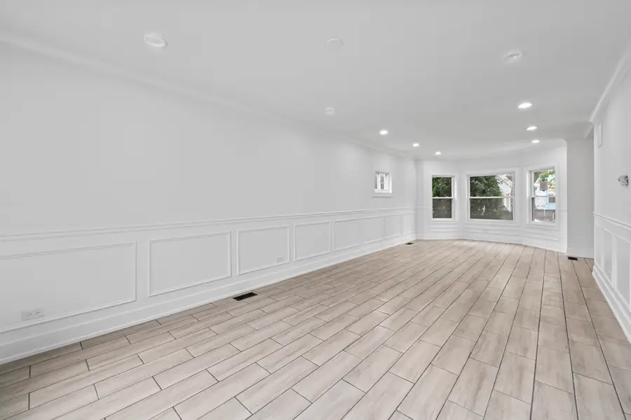 3002 Wesley Avenue, Berwyn, IL 60402 - Image #2