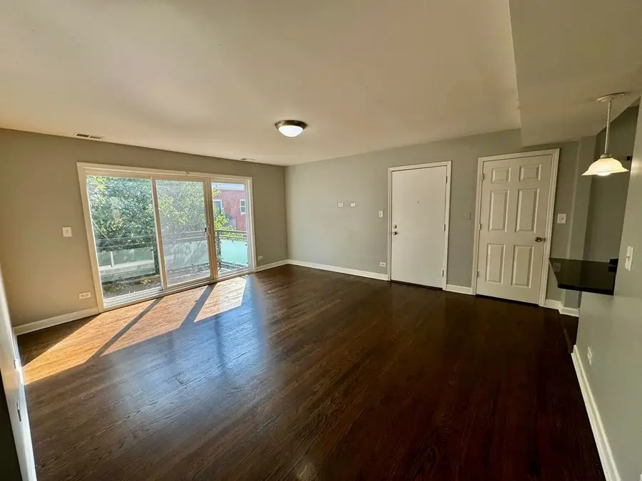 6433 N Damen Avenue #3E, Chicago, IL 60645 - Image #2