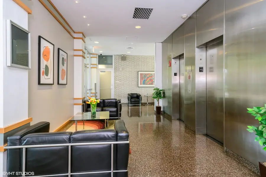 601 E 32nd Street #PH5, Chicago, IL 60616 - Image #2