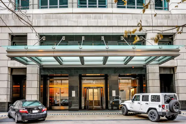 130 N Garland Court #1411, Chicago, IL 60602