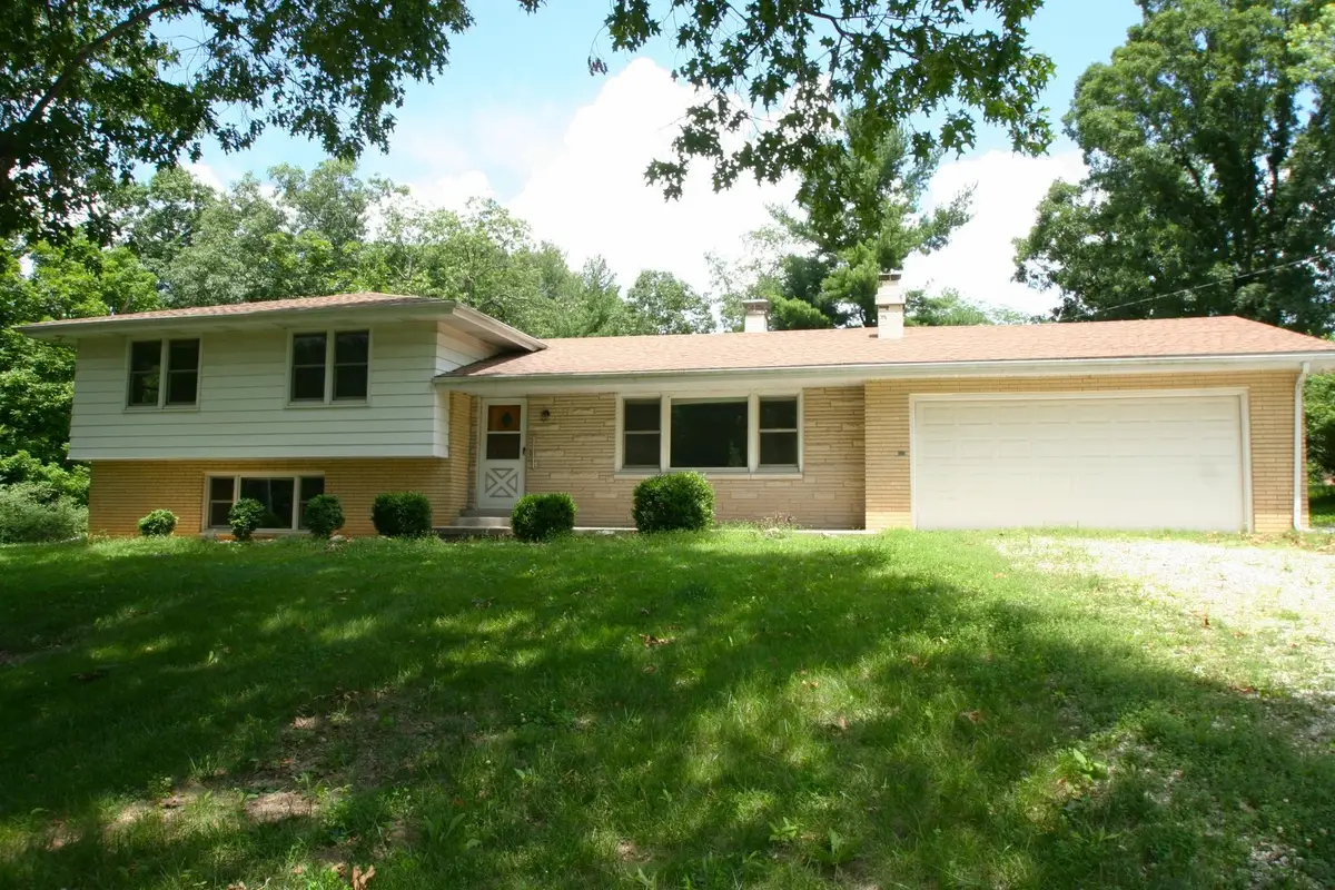 29724 Allentown Road, Mackinaw, IL 61755 - Image #1