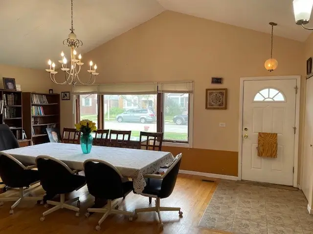 6030 N Drake Avenue, Chicago, IL 60659 - Image #2