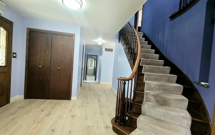 1532 Petersham Lane, Schaumburg, IL 60173 - Image #3