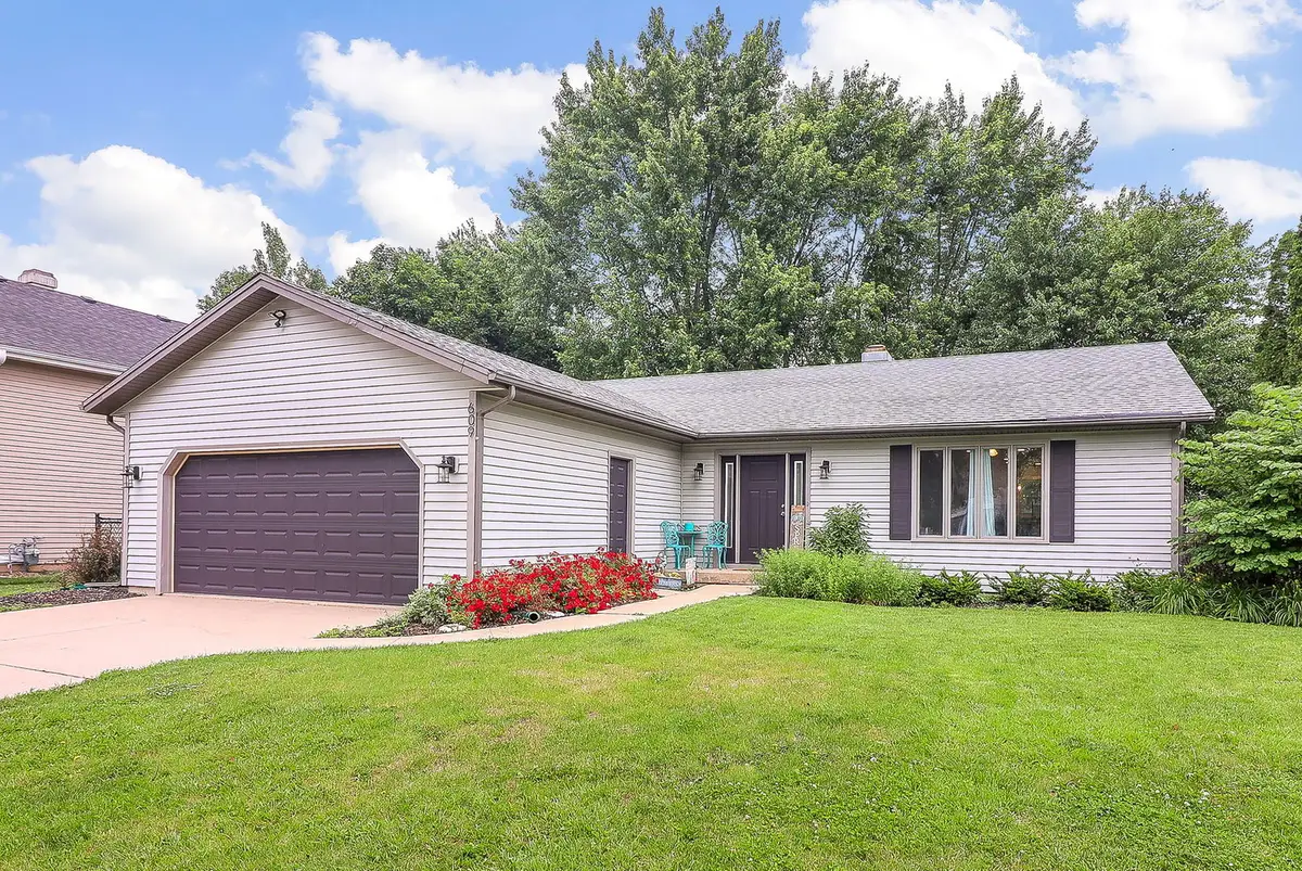 609 N Lyle Avenue, Elgin, IL 60123 - Image #1