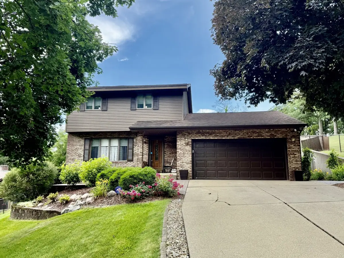 241 E Porter Street, Oglesby, IL 61348 - Image #1