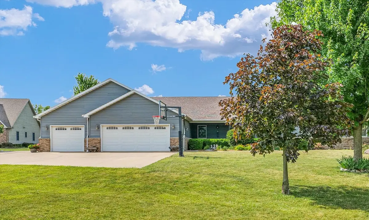 1125 Park Drive, Paxton, IL 60957 - Image #1