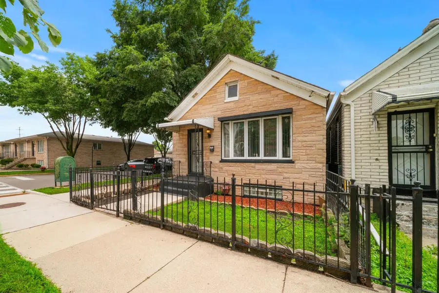 3301 S Hamilton Avenue, Chicago, IL 60608 - Image #2