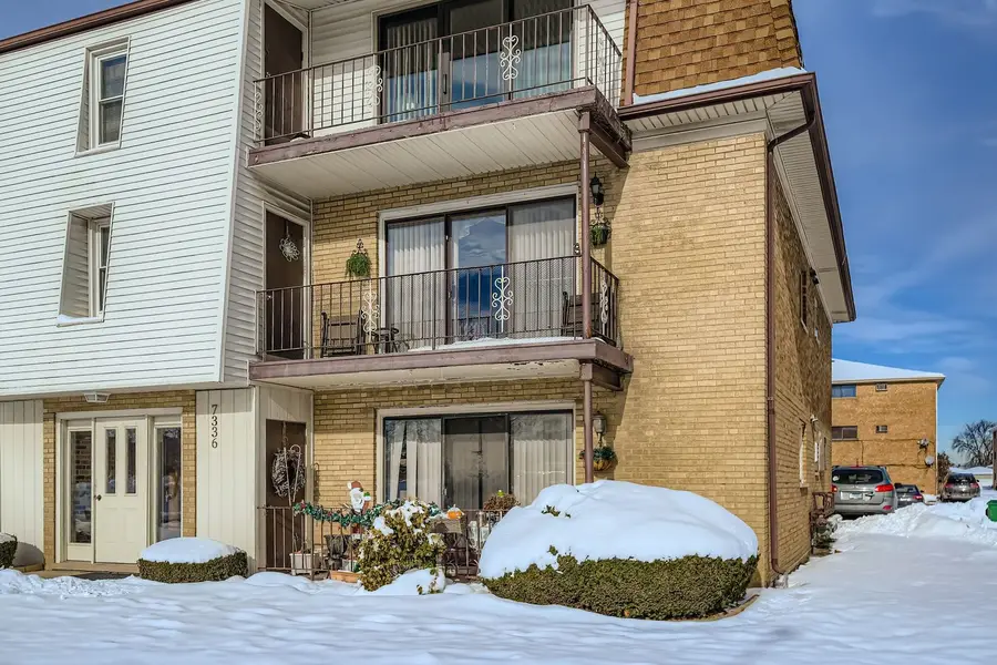 7336 86th Street W #2B, Bridgeview, IL 60455 - Image #2