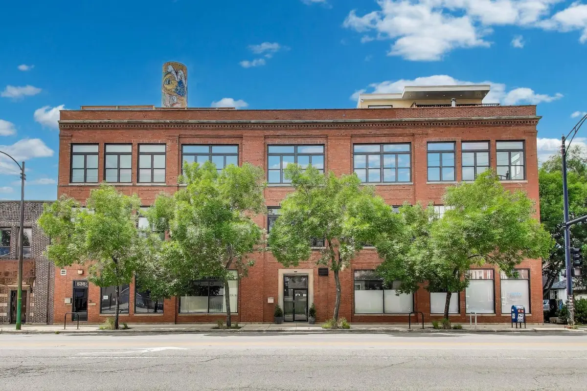 2401 W Ohio Street #31, Chicago, IL 60612 - Image #1