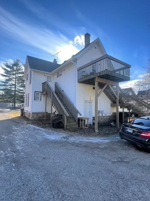 132 S Mchenry Avenue, Crystal Lake, IL 60014 - Image #2