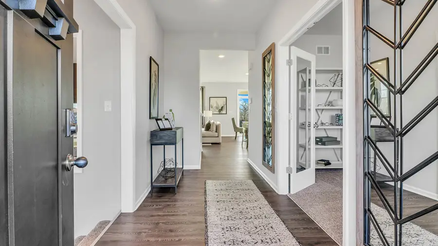 314 Astor Court, Elgin, IL 60124 - Image #2