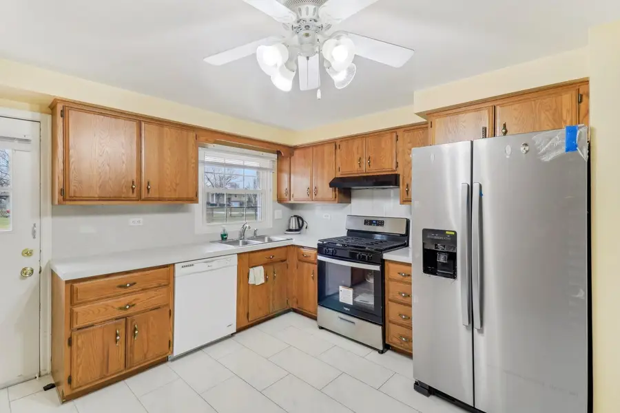 712 Dante Court, Schaumburg, IL 60193 - Image #3