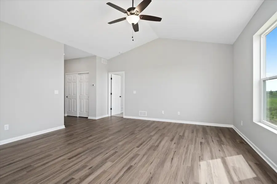 37 W Sandalwood Avenue, Cortland, IL 60112 - Image #3